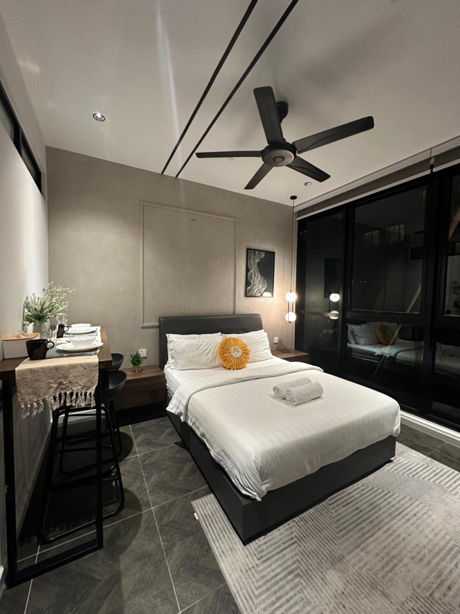 Scarletz Suites Klcc By Aura Kuala Lumpur Buitenkant foto